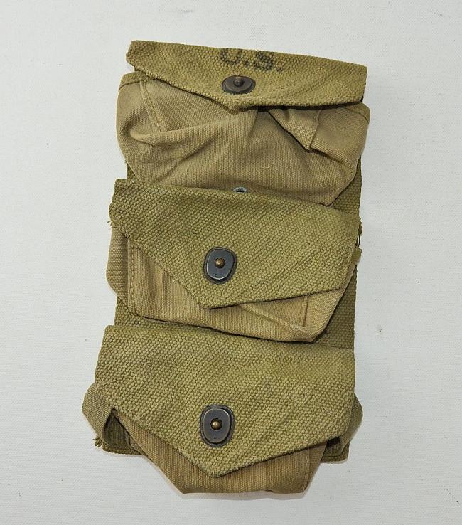 US ARMY WWII THREE POCKET GRENADE POUCHES CARRING BAG 1944