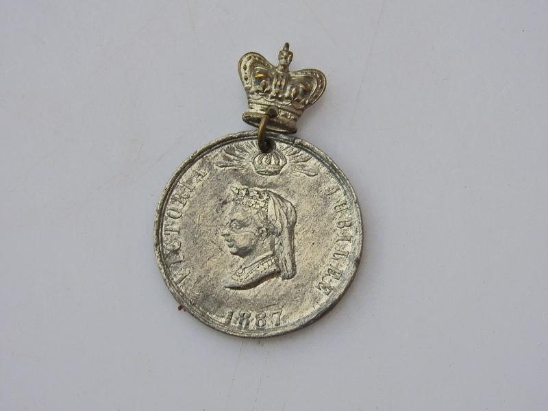1887 QUEEN VICTORIA GOLDEN JUBILEE Medal Badge COMMEMORATIVE PIN