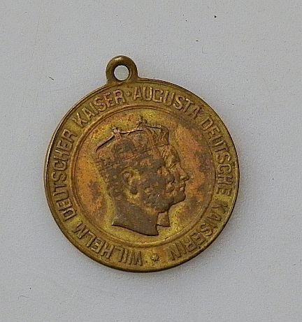 PATRIOTISCHER ANHÄNGER ZUR ERINNERUNG DER KAISER WILHELM HOCHZEIT MIT AUGUSTA
